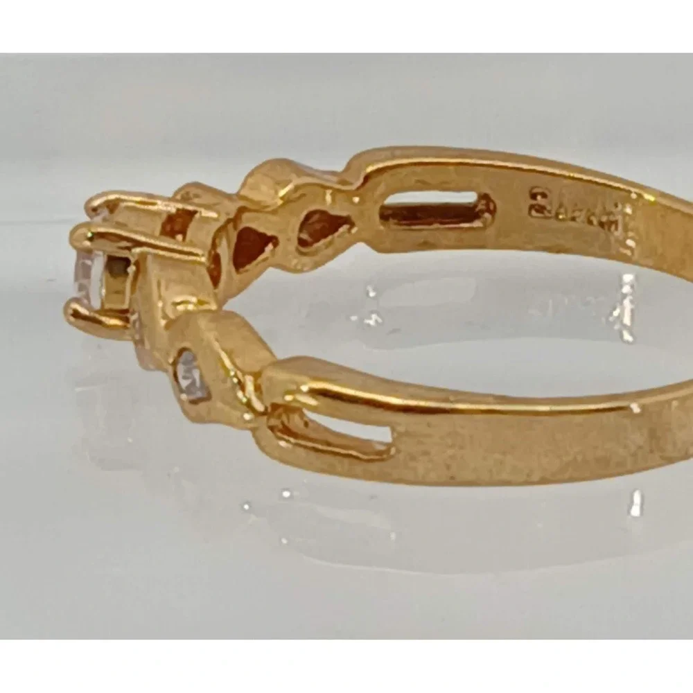 Vintage 90s Gold Tone Infinity Band Ring with Round Clear Stone Accents Size‎ 7